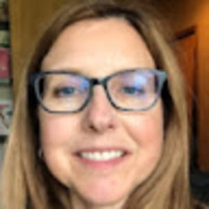 Meet your Posher, Laure